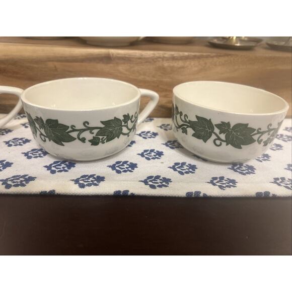 Royal China (USA) "English Ivy" Set Of 7 Tea Cups Leaf & Vine Design - Green - Picture 2 of 8